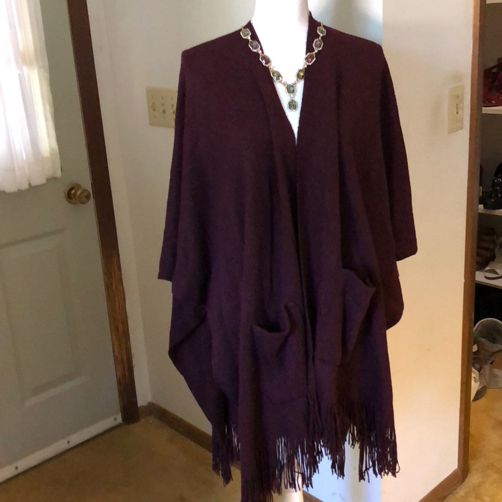 Women’s cape